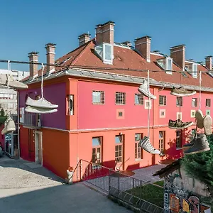  Hostel Celica Szlovénia